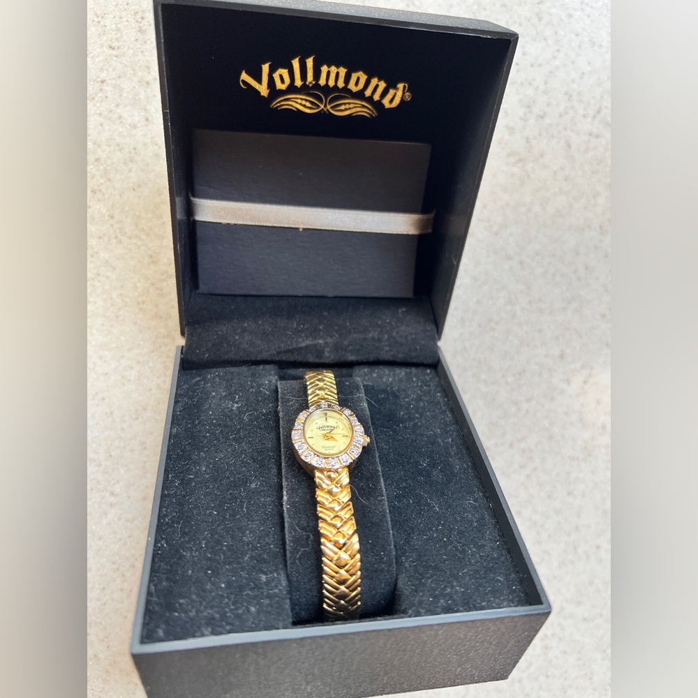 Vintage new old stock Vollmond ladies watch